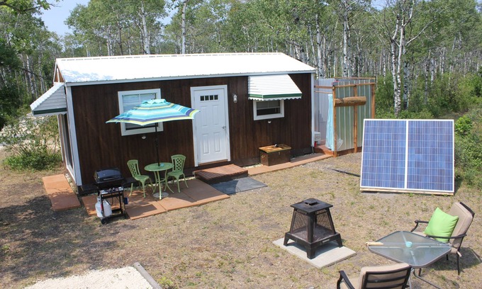 Manitoba Cabin | Blue Owl Tiny house
