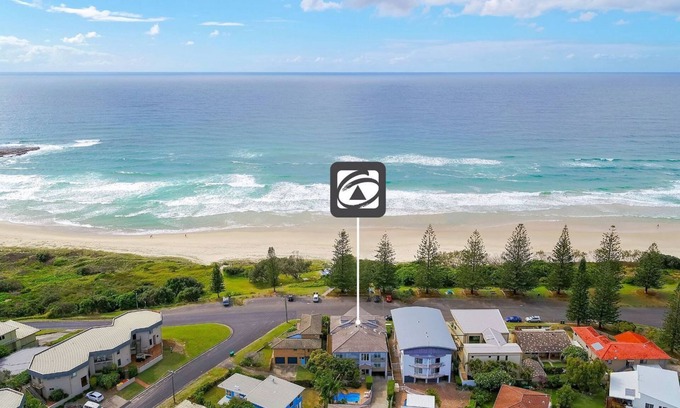 Yamba Apartment | Blue Pacific 2 offering stunning ocean views