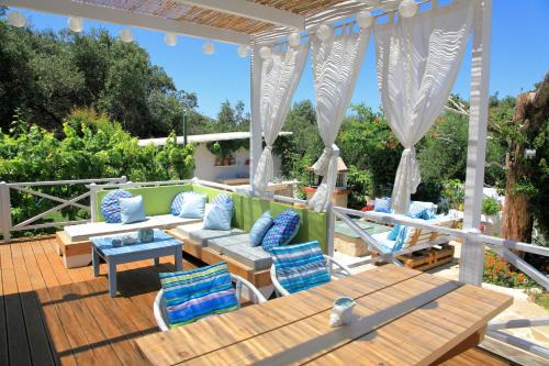 Agios Matthaios House | BLUE SKY COTTAGE, Kanouli beach