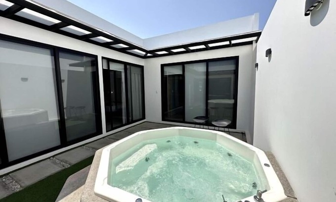 Punta Blanca Villa | Blue Villa v2 in Punta Blanca · 3 bedrooms · 7 beds · 3 baths