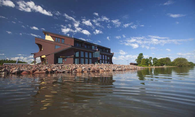 Ashland Hotel | Blue Wave Inn