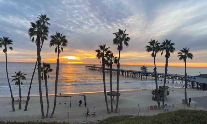 San Clemente Apartment | Blue Whale Inn Pet and Kid Friendly Unit C