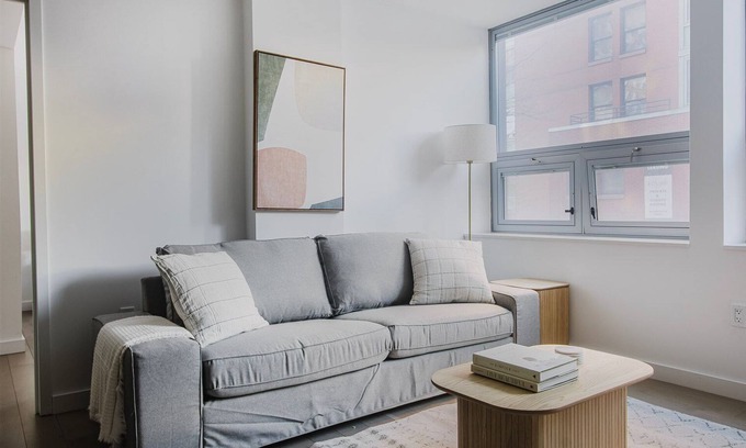 Brooklyn Heights Apartment | Blueground | Brooklyn Heights, rooftop, nr Promenade