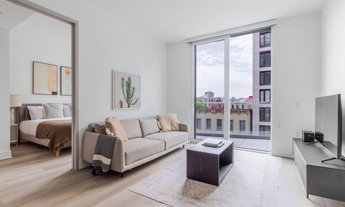 Gowanus Apartment | Blueground | Gowanus, pool & w/d, nr park