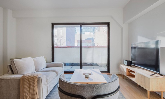 Chelsea House | Blueground | Hudson Yards, gym & w/d, nr MSG
