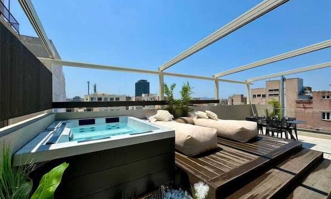 Piraeus Apartment | BlueMotion - CityView