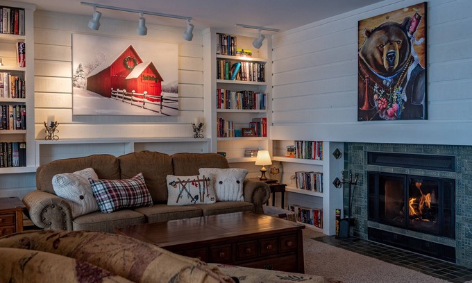 Elkhorn Village Condo | Bluff Condo 4014 - Elkhorn Amenities & Incredible Mountain Views