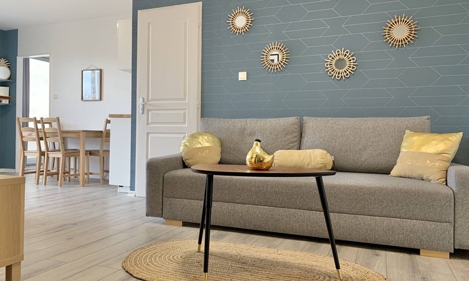 Quartier Exposition-Bajatiere Apartment | #BN | The Blue Song 💙 | Marcelin Berthelot | Tramway