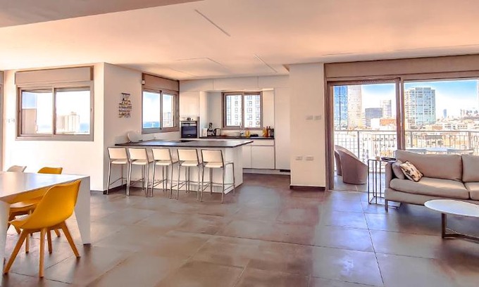 Florentin Apartment | BnBIsrael apartments - Levinsky Celeste
