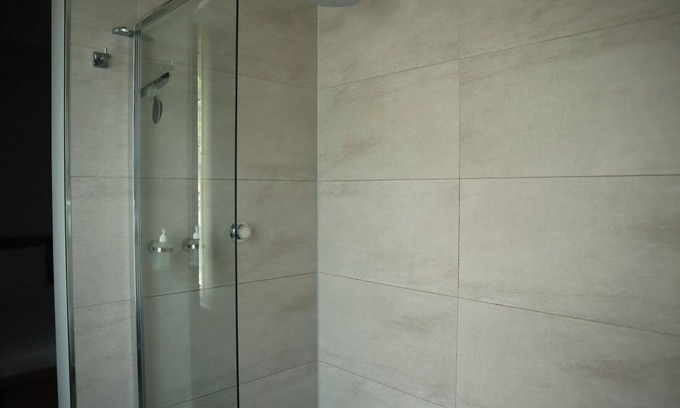 Angel Apartment | BnBNook - Chic 3BR Near St. Pancras and King's Cross