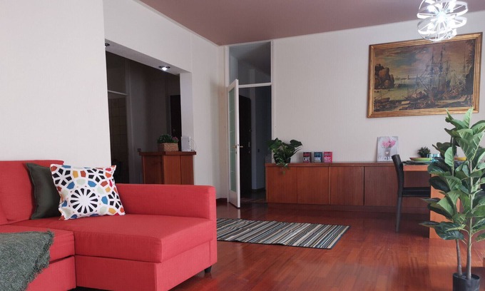 Sesto Calende Apartment | Bnbook- Sesto Calende Train Station 3 Bedrooms