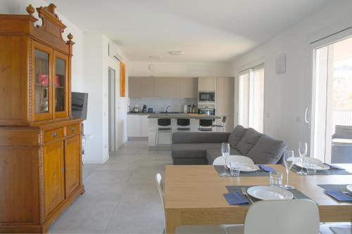 Ghisolfa Apartment | BnButler - Govone - Ampio e Luminoso Appartamento con Terrazza