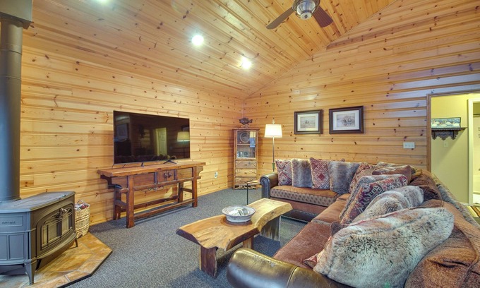 Afton Cabin | Boat Dock & Deck: Waterfront Cabin on Grand Lake