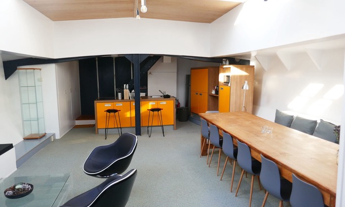 Stadsdriehoek Apartment | Boat hotel Wilhelmina, Rotterdam city center