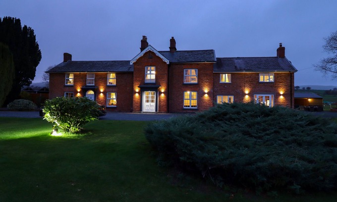 Trefeglwys Cottage | Bodaioch Hall