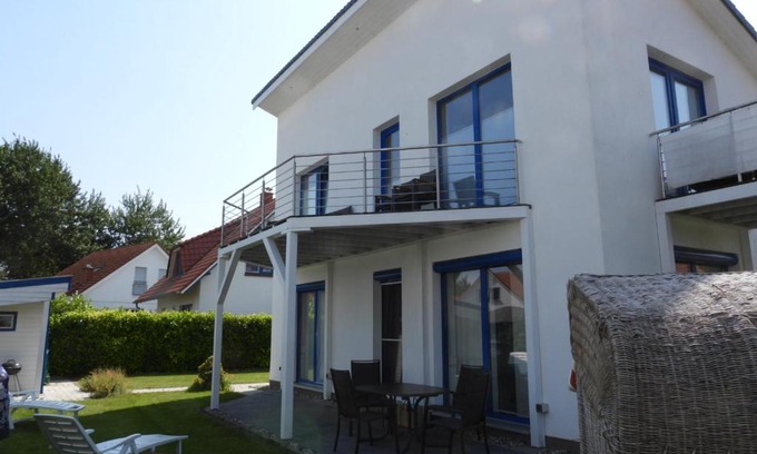 Fuhlendorf House | Bodden-Adler