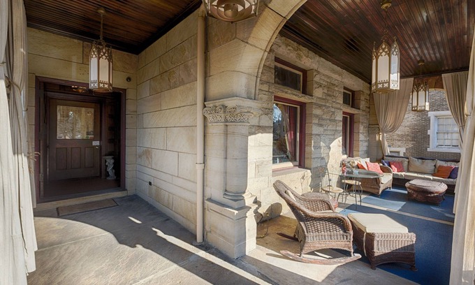 Mexican War Streets Bed & Breakfast | Boggs Mansion