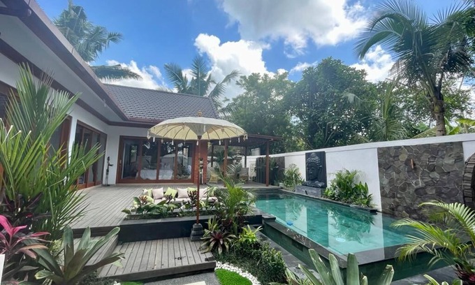 Nyuh Kuning Villa | "Boho Bellissimo: Your Luxurious Boho-Chic Villa Retreat in the Heart of Bali"
