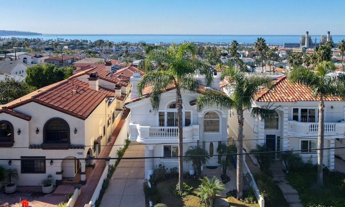 South Redondo House | Boho vibe with ocean views!