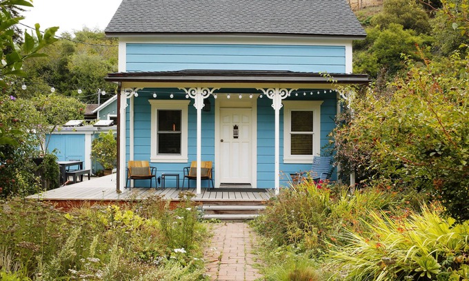 Bolinas Cottage | Bolinas Victorian Garden Cottage