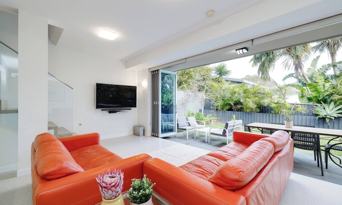 North Bondi House | Bondi Holiday Home Garden Apartment