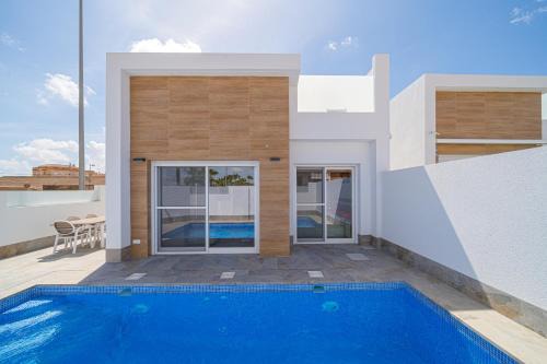 Jeronimo y Avileses y Balsicas de Arriba Villa | Bonita