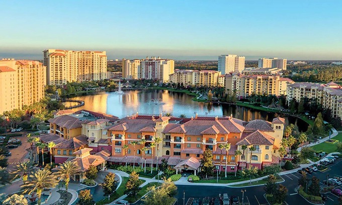 Bay Lake Resort | Bonnet Creek 2-bedroom deluxe suite 5 minutes from Disney.