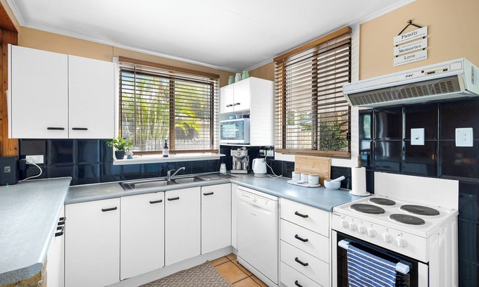 Mudjimba House | Bonnie Doonuthin' Beach House