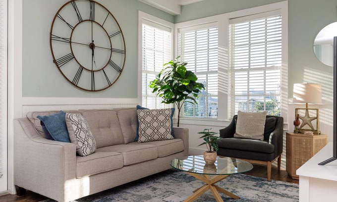 Cinnamon Shore Condo | Book 'Walk to the Beach,’ a Classic 1-BR Condo@Cinnamon Shore w/Amenities!