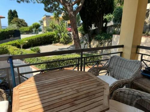 Bordighera Apartment | Bordighera Private Garden Seaview