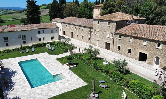 Volterra Villa | Borgo Ariano 18 – Apartment with pool