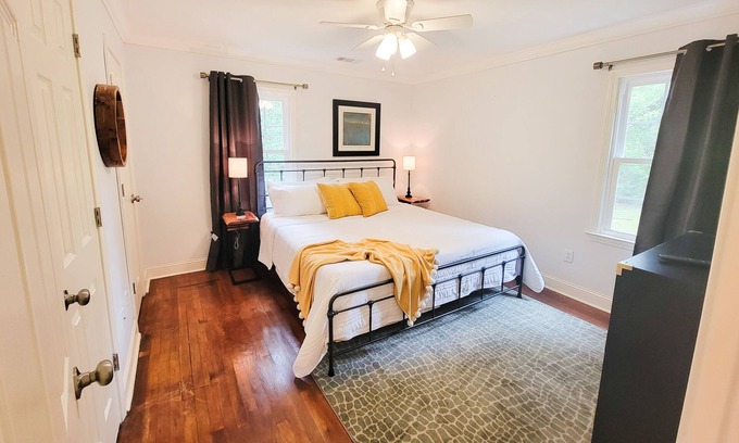 Statesboro House | Boro Bungalow. Heart of Statesboro, Ga