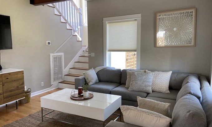 Bouldin House | Bouldin Cottage