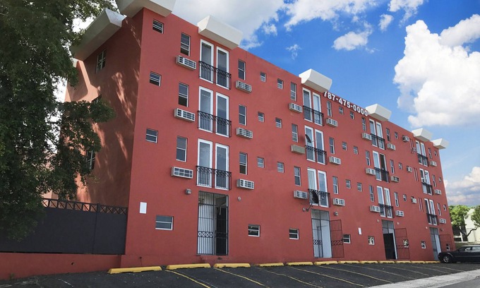 Mayaguez Pueblo Apartment | Boulevard Park IV 406