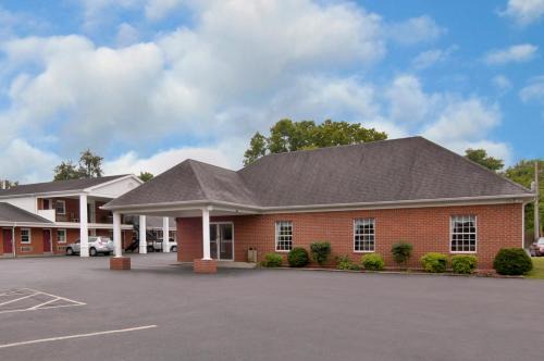 Bardstown Hotel | Bourbon Capital Inn