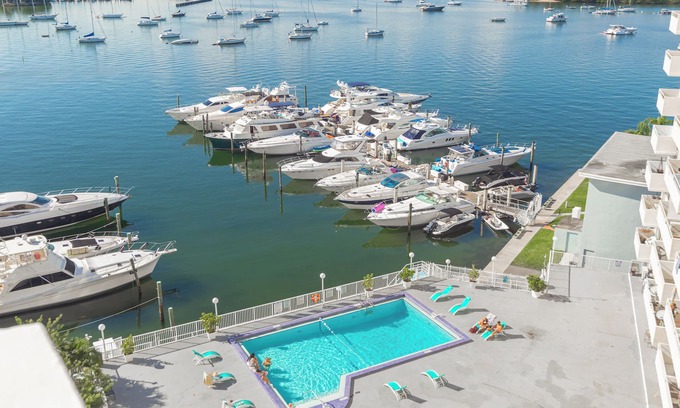 Mid Beach Apartment | Boutique Apartments North Bay Village