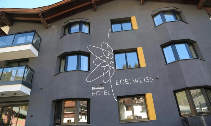 Sankt Anton am Arlberg Hotel | Boutique Hotel Edelweiss
