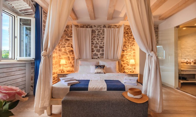 Kamenari Hotel | Boutique Hotel Capitano