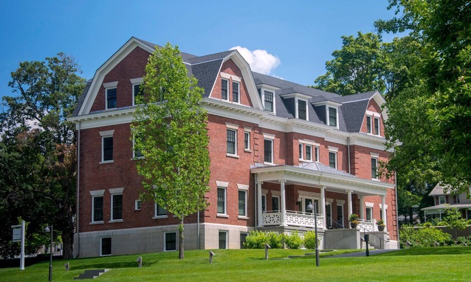 Town of Ledyard House | Boutique Hotel in the Heart of Charming Historic Finger Lakes Village