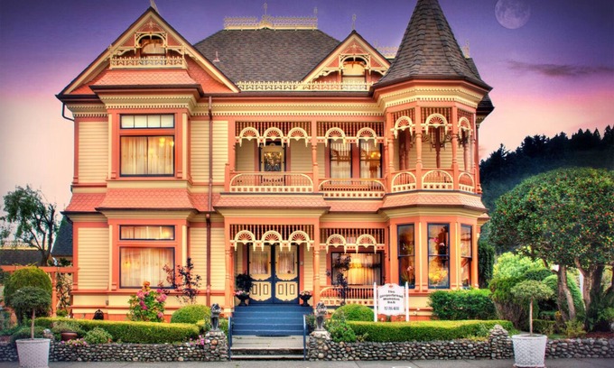 Ferndale Apartment | Boutique Hotel, Romantic bed and breakfast in Victorian town of Ferndale, CA