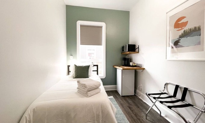 Thunder Bay Apartment | Boutique Hotel - Suite #4 Single