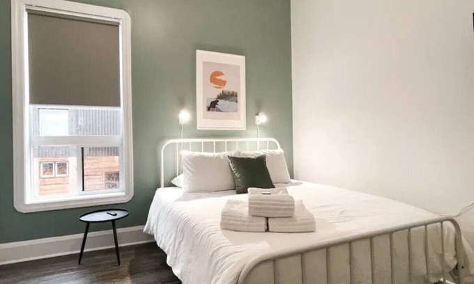 Thunder Bay Apartment | Boutique Hotel - Suite #6 Queen