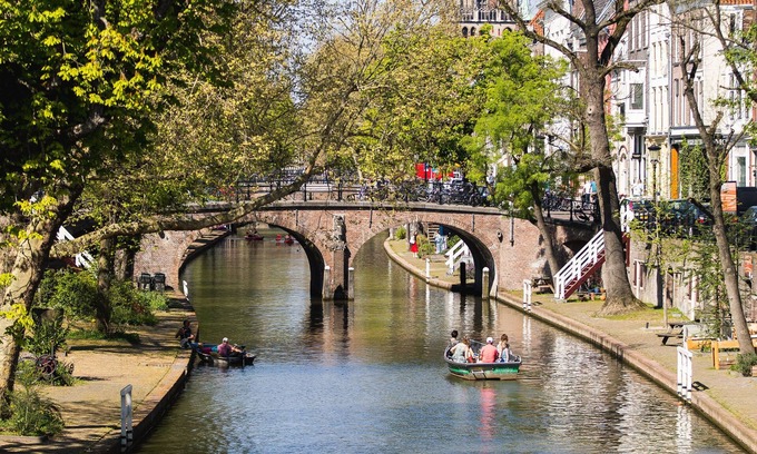 Utrecht City Center Hotel | Boutique Hotel ZIES