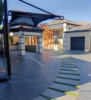 Greater Johannesburg Metropolitan Area Apartment | Boutique Stay