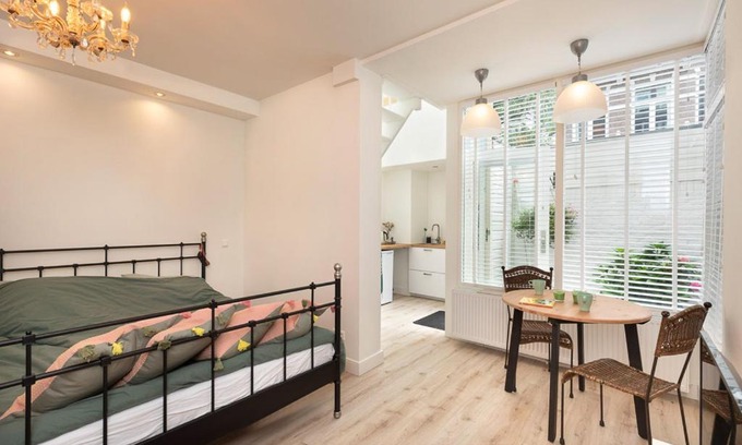 De Weteringschans Bed & Breakfast | Boutique Studio Magielsen