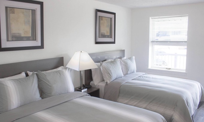 Bowmanville Hotel | Bowmanville Marina Inn & Suites