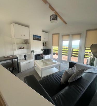 Portpatrick Ski Chalet | Bowmore 7 - Stunning Sea Views, Farm Stay