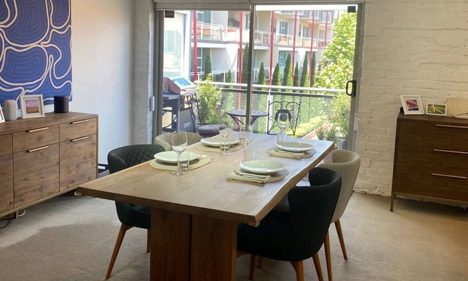 Sullivan's Cove Apartment | Boxwood IXL Lux Hobart Waterfront Entire Loft in Hobart, Australia