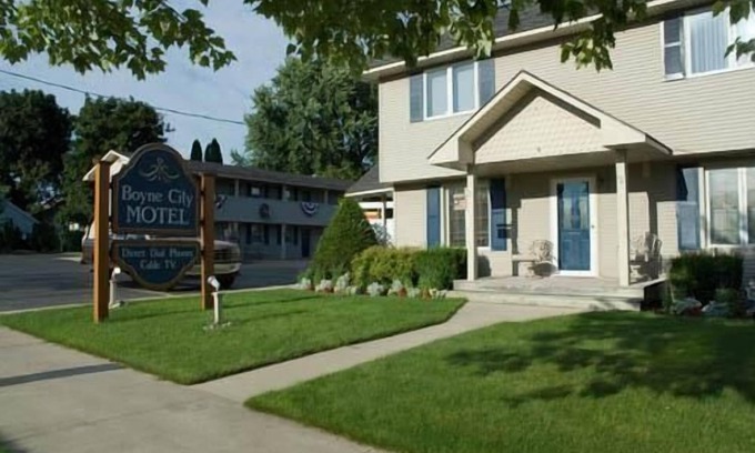 Boyne City Hotel | Boyne City Motel