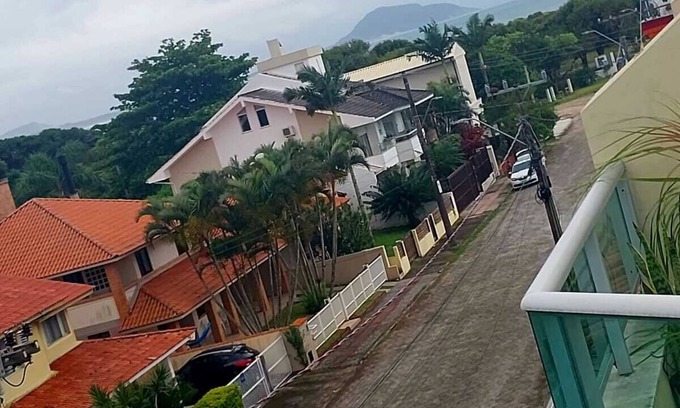 Barra da Lagoa Apartment | Cozy penthouse in Barra da Lagoa - 200m from the beach.